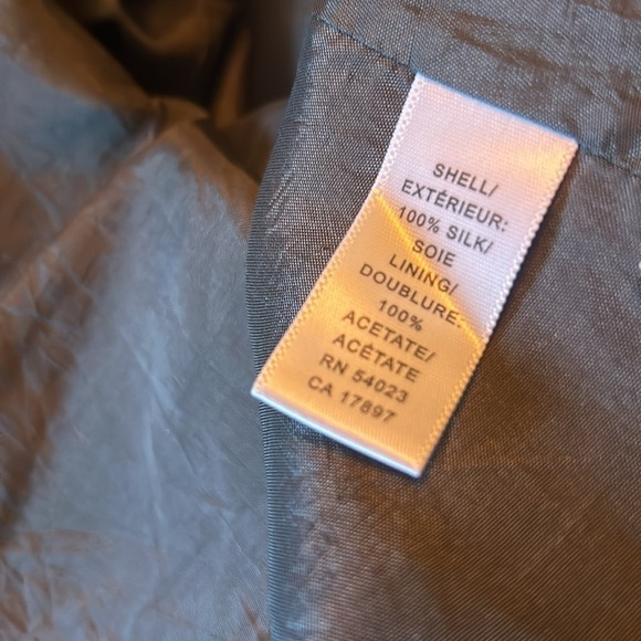 Vintage Banana Republic Muted Blue, Grey, and Green Floral Ruffle Skirt Size 2 - Picture 7 of 7